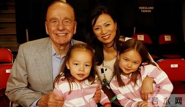 邓文迪大女儿瘦了后更漂亮了，24岁生日蛋糕造型奇特，换了新男友