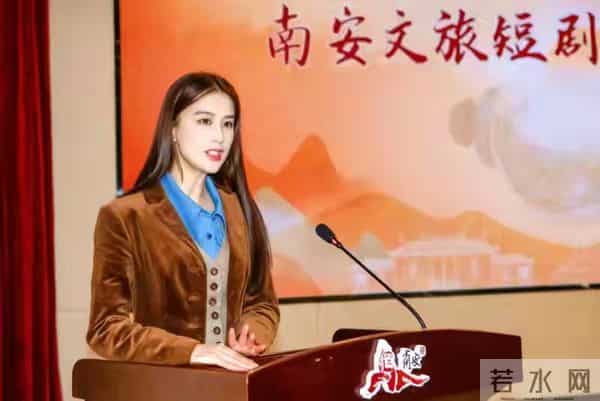 葛夕没说错，离婚10个月，黄圣依的13岁儿子，如今成她的“救赎”