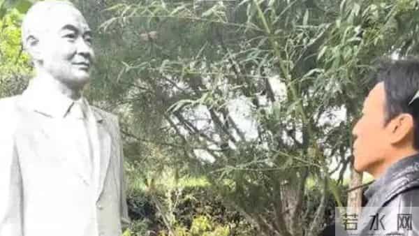 小时候险些饿死的于和伟，戏份被张艺谋删掉，新作品被官媒点名