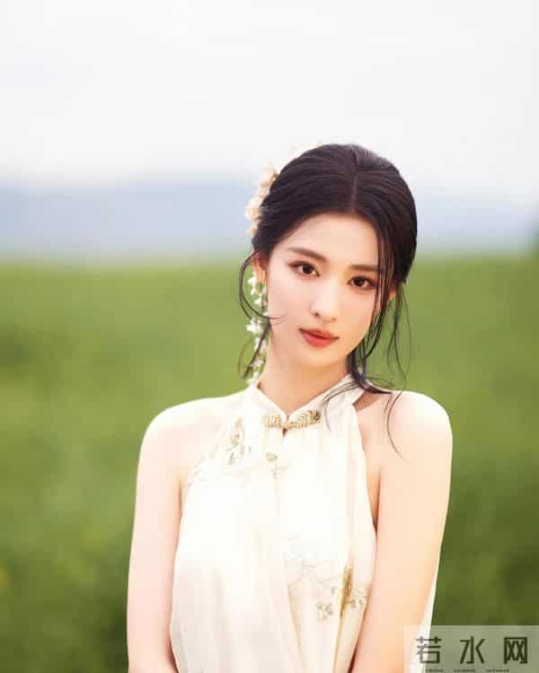 王楚然 大青衣长相 大气自信漂亮
