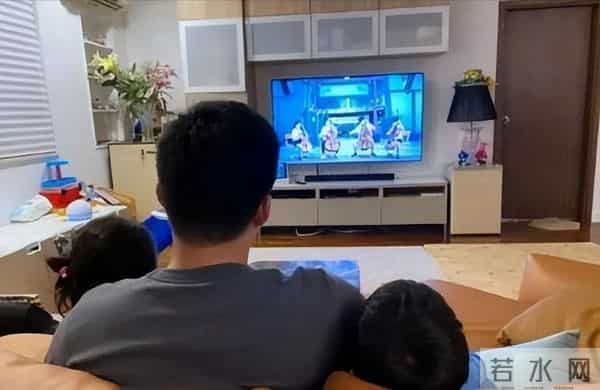 郭晶晶也没想到，霍启刚在香港火灾后的这一举动，再次为霍家争光