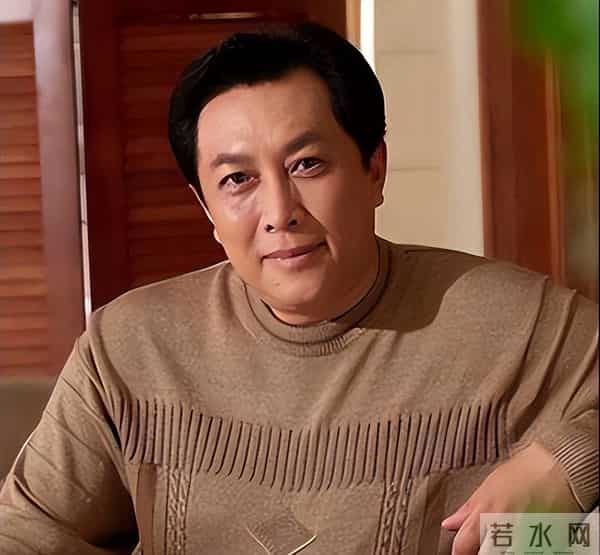 唐国强的“颁奖感言”在全网火了，刘晓庆说过的话，终于有人信了