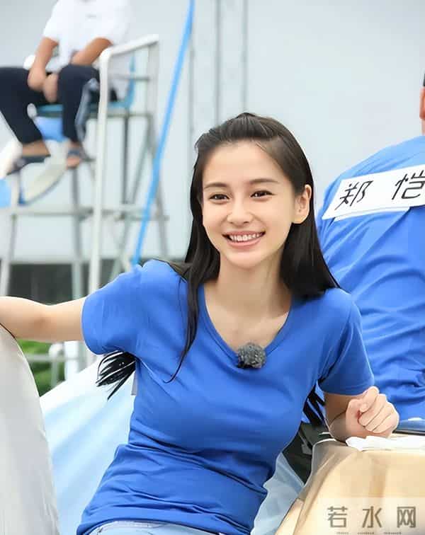 黄晓明也没想到，杨颖会因香港火灾后的一特殊举动，实现口碑暴增