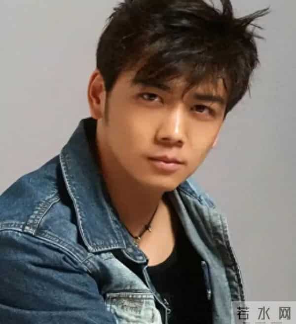 人狂必有祸！不听央视警告、私生活混乱的杨烁，如今凉得一点不冤