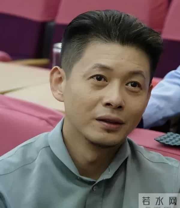 落地的凤凰不如鸡，离开央视、和董卿分手的程前，终是自讨苦吃