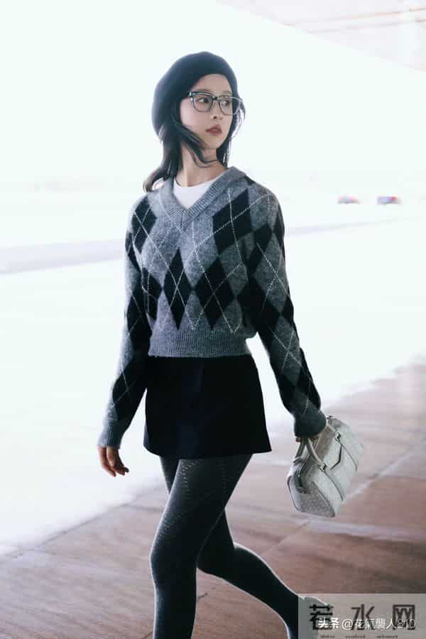 陈都灵英伦风穿搭，太飒啦！