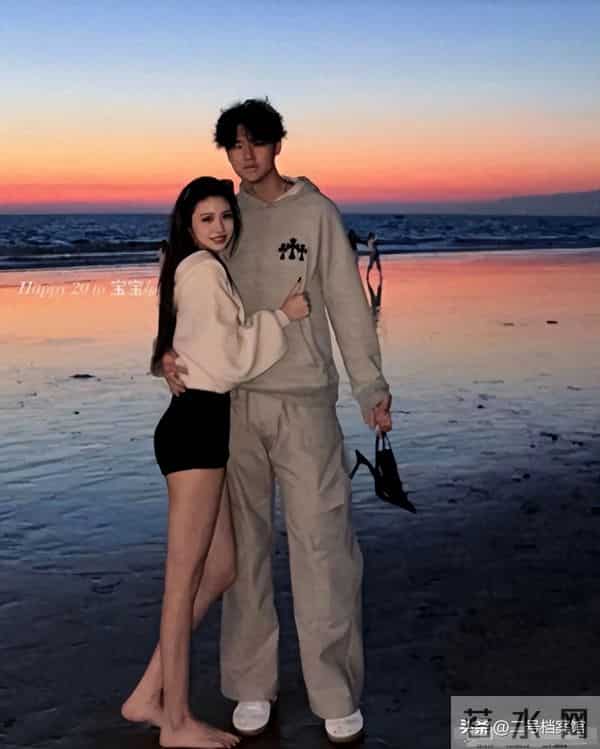 风水轮流转，汪峰20岁女儿小苹果，终究走上了亲妈葛荟婕的老路