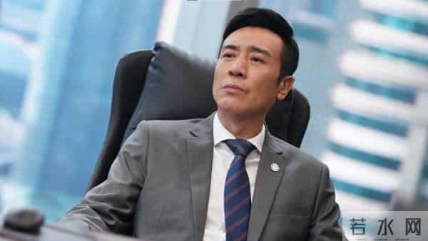 小时候险些饿死的于和伟，戏份被张艺谋删掉，新作品被官媒点名