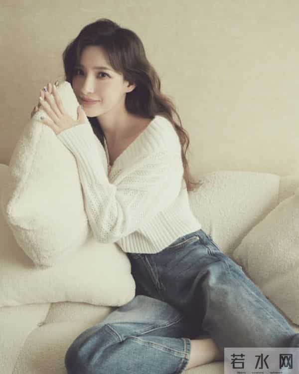 马凡舒，秋日女友氛围感写真