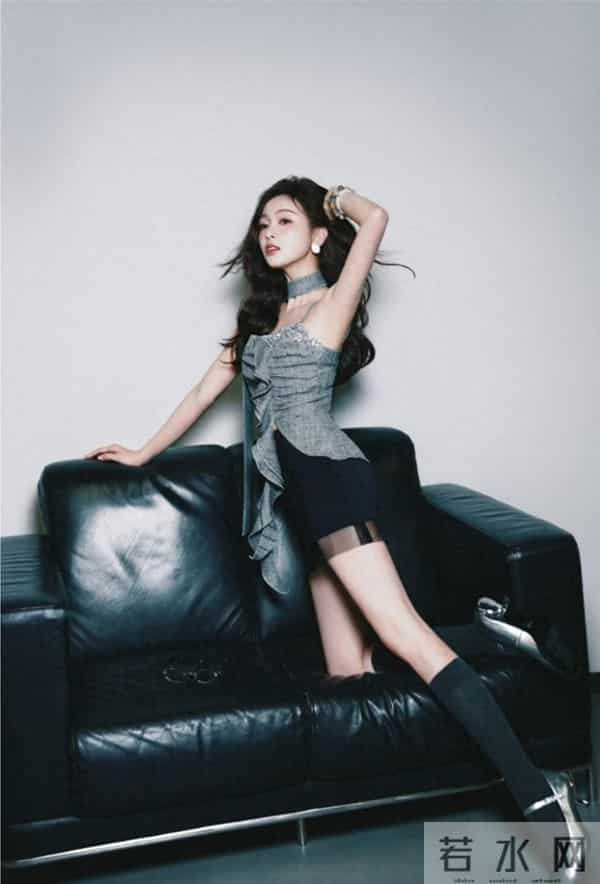 吴宣仪，好身材性感女神