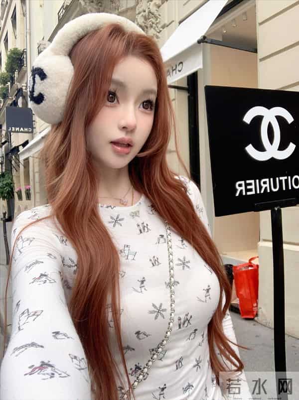 懒懒图个啥？前一天才晒亲吻照，王思聪隔天就陪新女伴，太抓马了