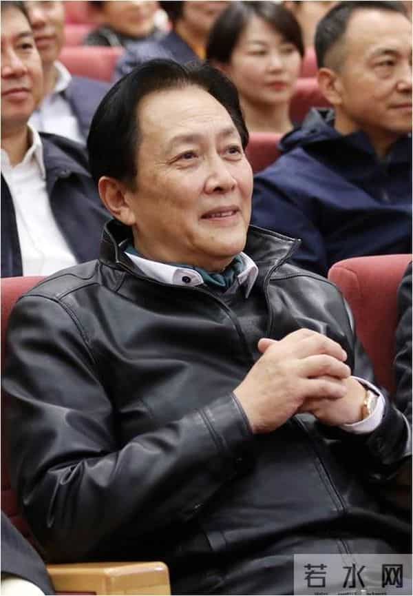 唐国强的“颁奖感言”在全网火了，刘晓庆说过的话，终于有人信了