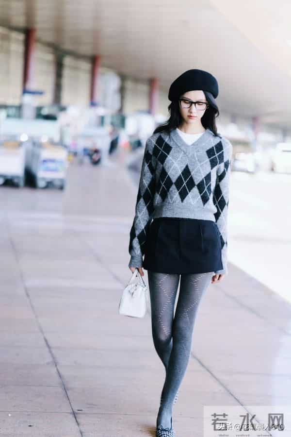 陈都灵英伦风穿搭，太飒啦！