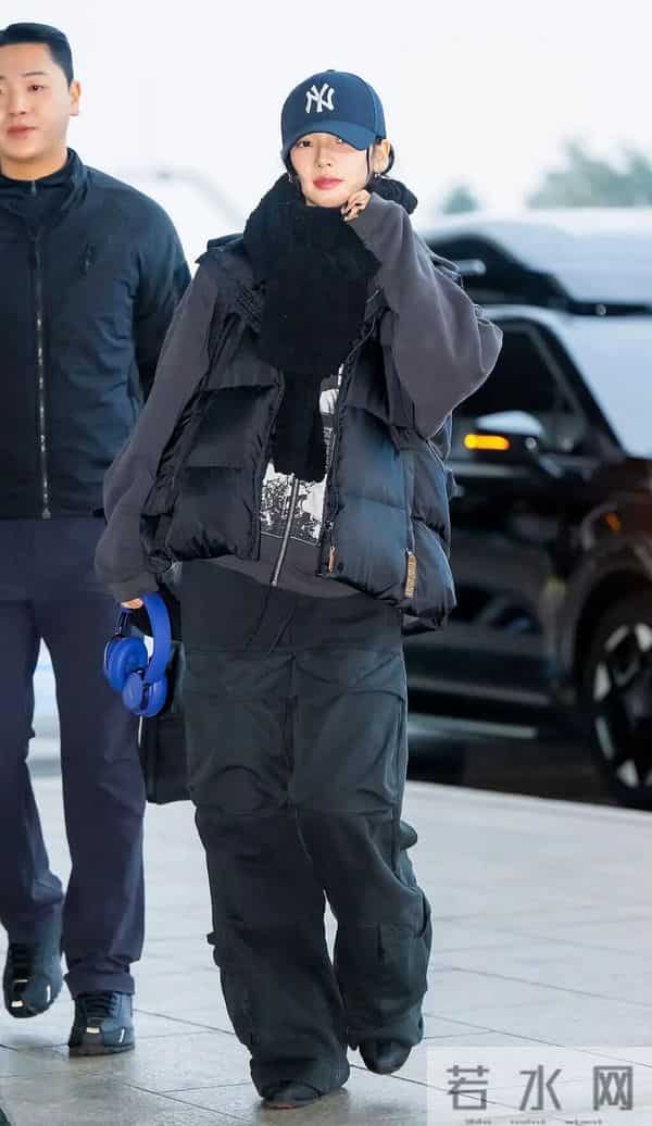 是谁又被柳姐的机场图美到了？！这身穿搭简直是冬日理想型