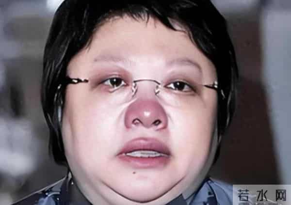 人在做天在看，韩红五年前被网友举报私吞巨款 如今坐着也有“错”