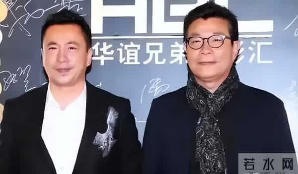 曝“华谊兄弟”王中磊欠债22亿，搬进破败小院生活，妻子带货还债