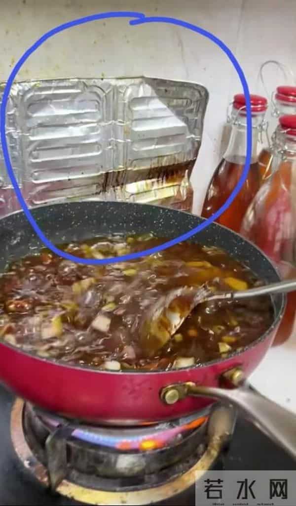 晚节不保？代言虚假广告、和侄女争遗产，79岁侯耀华晚年太凄凉