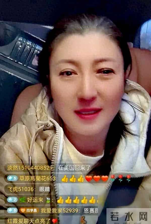 住千万豪宅，却熬夜赚辛苦钱？53岁闫学晶近况，给所有女性提个醒