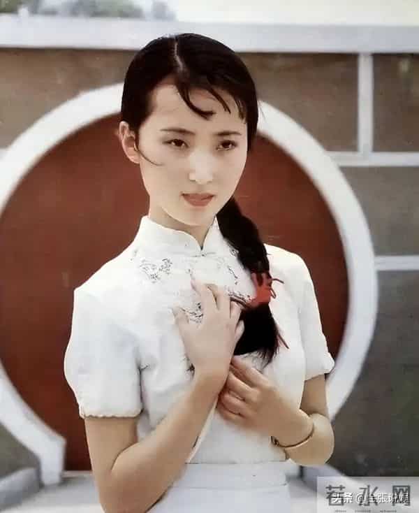 人走茶凉！陈晓旭去世18年，两任丈夫都再婚娶妻生子家庭幸福美满