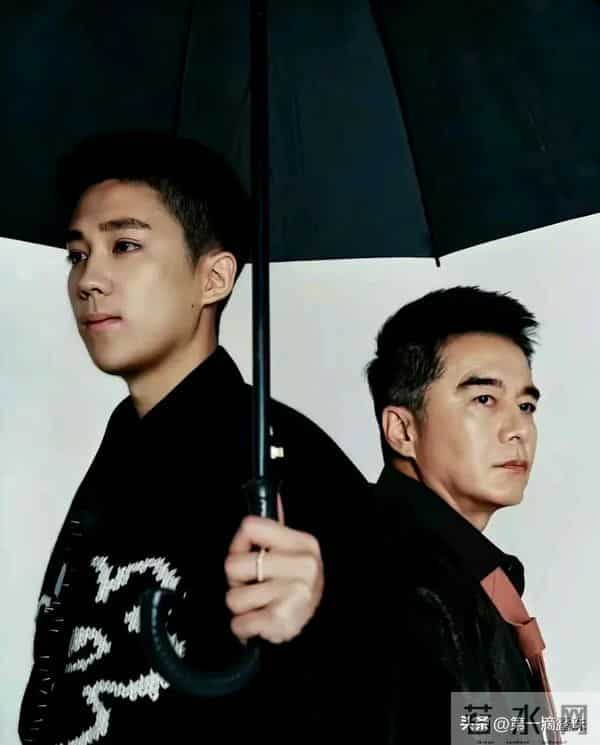 许亚军父子时尚大片，儿子帅气但不及父母！历经4段婚姻终获幸福