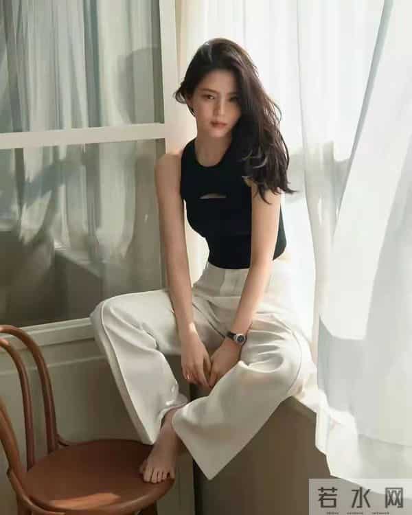 韩国女演员韩素希