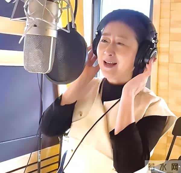 张嘉译深圳聚餐，71岁林威烟不离手，翁虹丰腴吸睛，午马遗孀现身