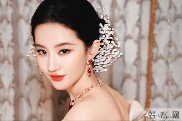 7年败光80亿，55岁王中磊被迫拍视频还债，还曾差点搞垮刘亦菲