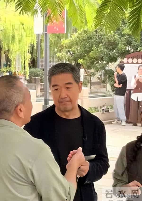 不到24小时，央媒四次点名张国立，王刚的话终于有人信了