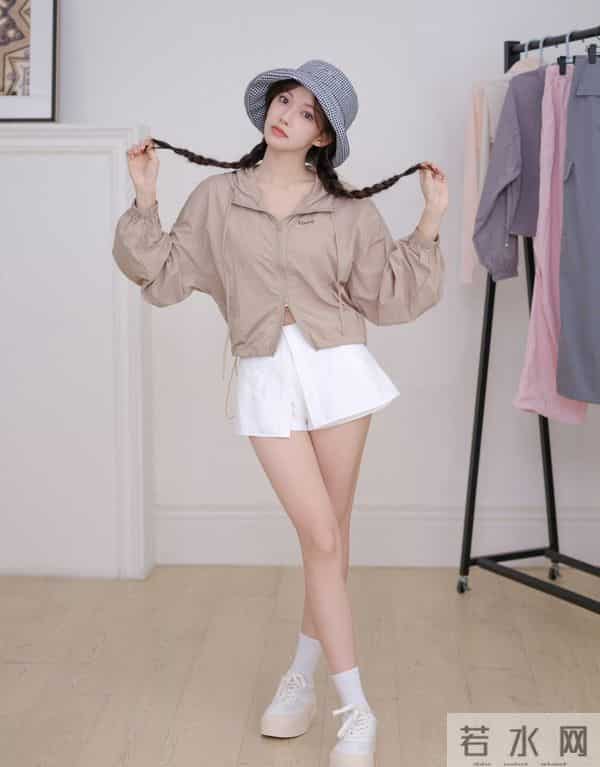 程潇运动少女凹凸有致