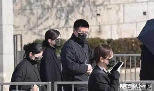 罗晋父亲离世关于遗产分配，罗晋作为家中独子，哪来的三个姐姐？