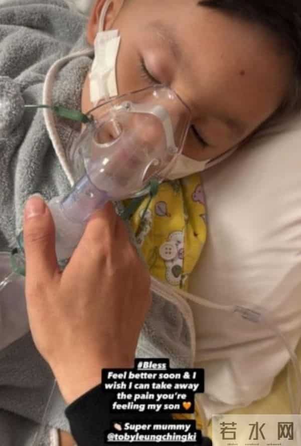 香港知名女星3岁幼子紧急住院吸氧，父母身份曾让其发展受困扰