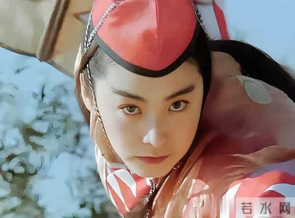 71岁的林青霞：活成了女性都向往的样子，金庸说她美是百年难遇