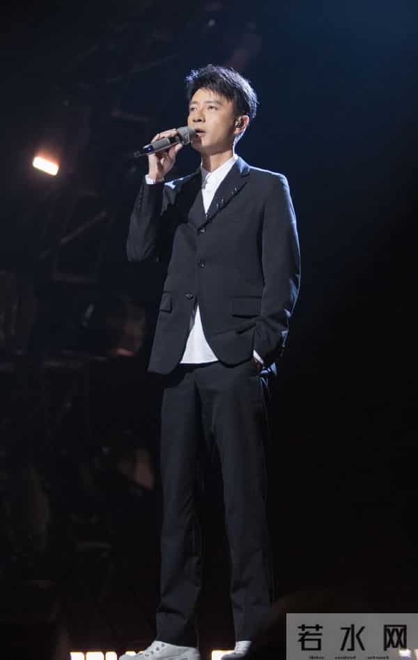 英皇集团杨受成率众艺人捐款超2000万，李幸倪红馆演唱会收益全捐