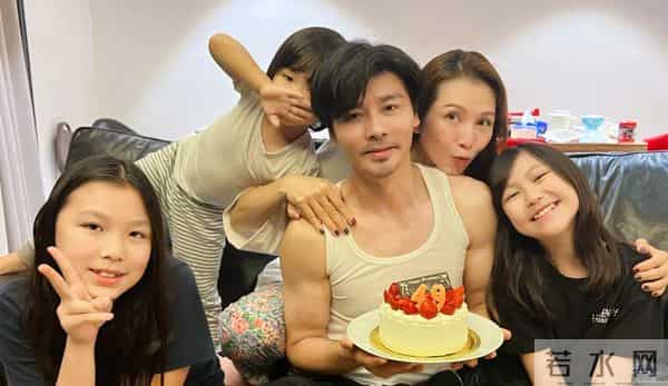 面相变了！52岁蔡少芬为钱四处奔波累到脱相，被王晶嘲讽不上进