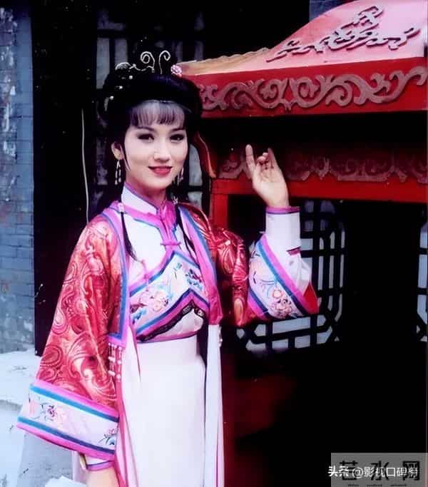 娱乐圈未解之谜：没演技为何总能爆红？王晶点名这2位女星