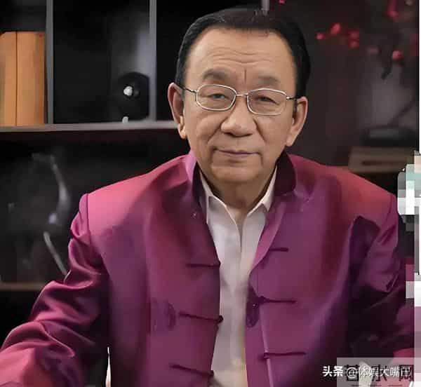 79岁侯耀华晚年凄凉！独居北京无人照料，别墅内又脏又乱无处下脚