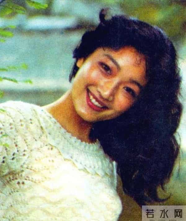 张闽：与前夫分开后，再婚嫁国外丈夫，生活差距大