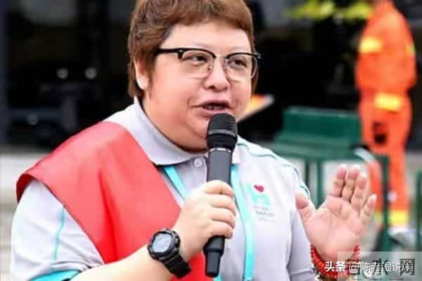 5年等不来道歉！被实名举报侵吞上亿善款的韩红，炸出最后的良心