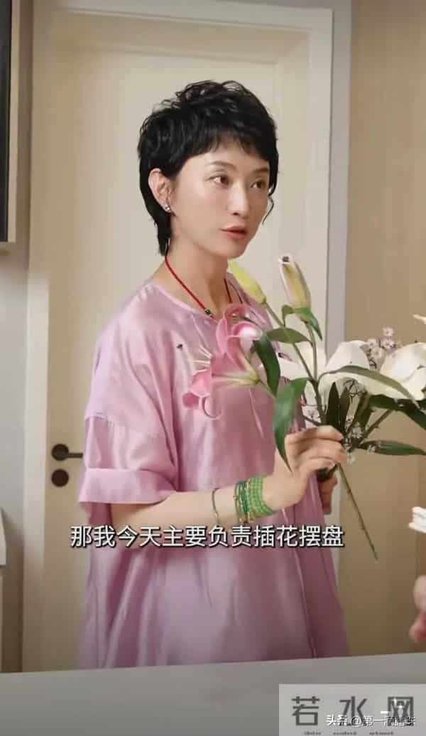 许亚军父子时尚大片，儿子帅气但不及父母！历经4段婚姻终获幸福