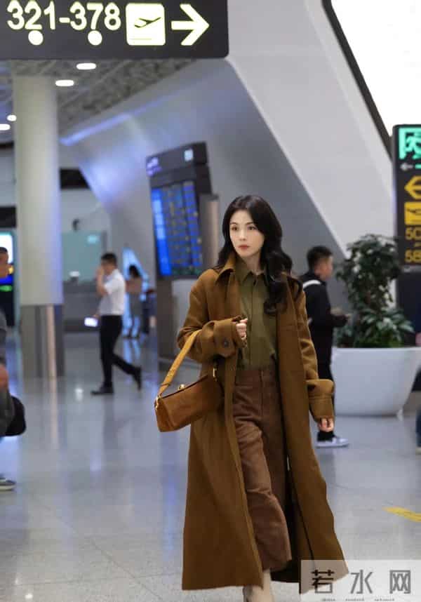 刘涛机场随拍，大气端庄，好美
