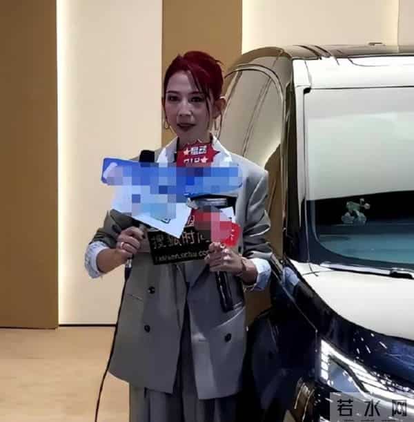 面相变了！52岁蔡少芬为钱四处奔波累到脱相，被王晶嘲讽不上进