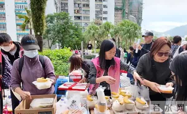 四大家族为火灾捐款，李嘉诚超其他三大家族，谢霆锋何超琼500万