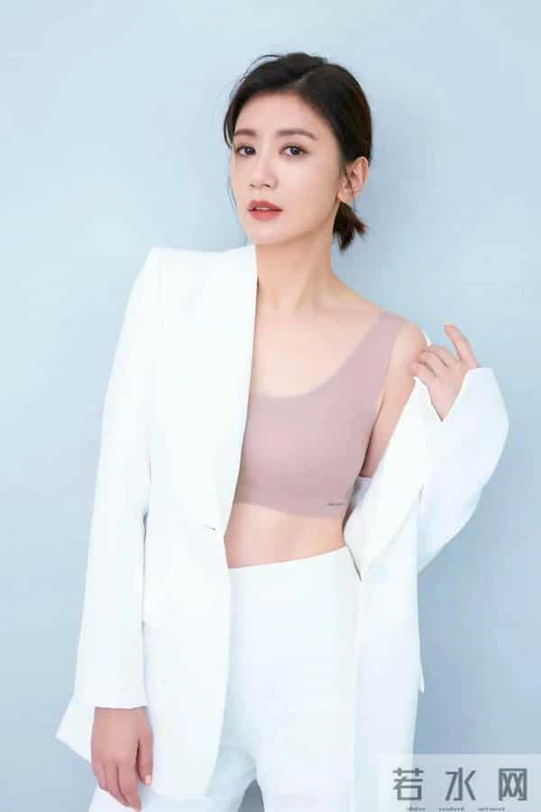 国名女神贾静雯