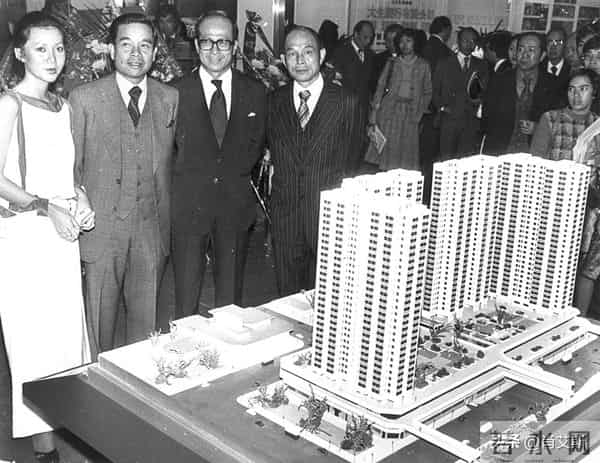 上海姑爷斗川普，60岁却当负心汉，朱玲玲幼子大婚罗康瑞成赢家？