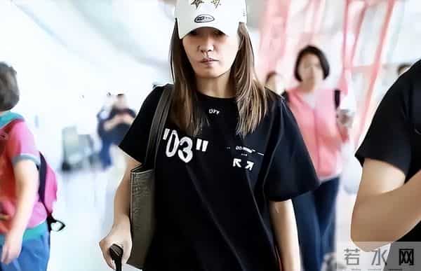 赵薇复出梦碎，前夫表弟被捕，离婚真相藏不住了！