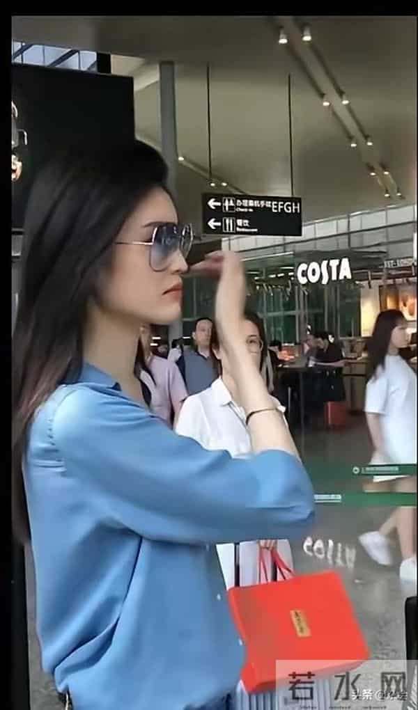 何穗产后复工美炸！冷白皮配蓝系穿搭超惊艳，难怪陈伟霆倾心！