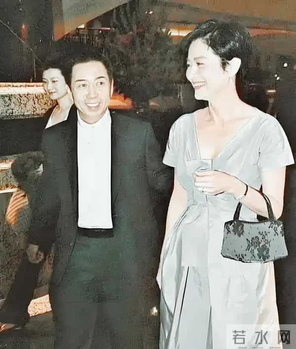 71岁的林青霞：活成了女性都向往的样子，金庸说她美是百年难遇