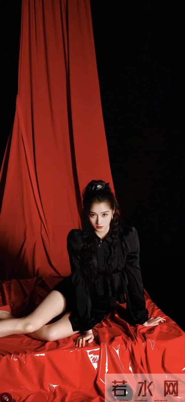 关晓彤不愧是长腿女神啊！这腿迷人