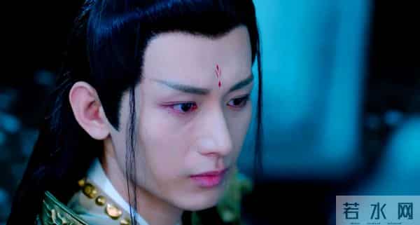 知名男星突发意外!威亚失控后脑勺被撞，当场倒地不起，细节曝光