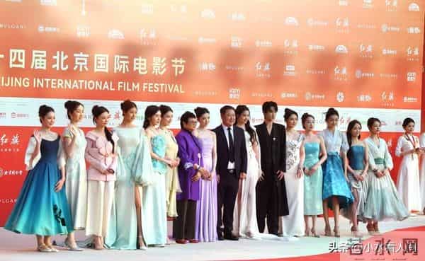 怕染病、打骂人、洁癖到病态，女星被曝耍大牌，童谣周迅都被牵连